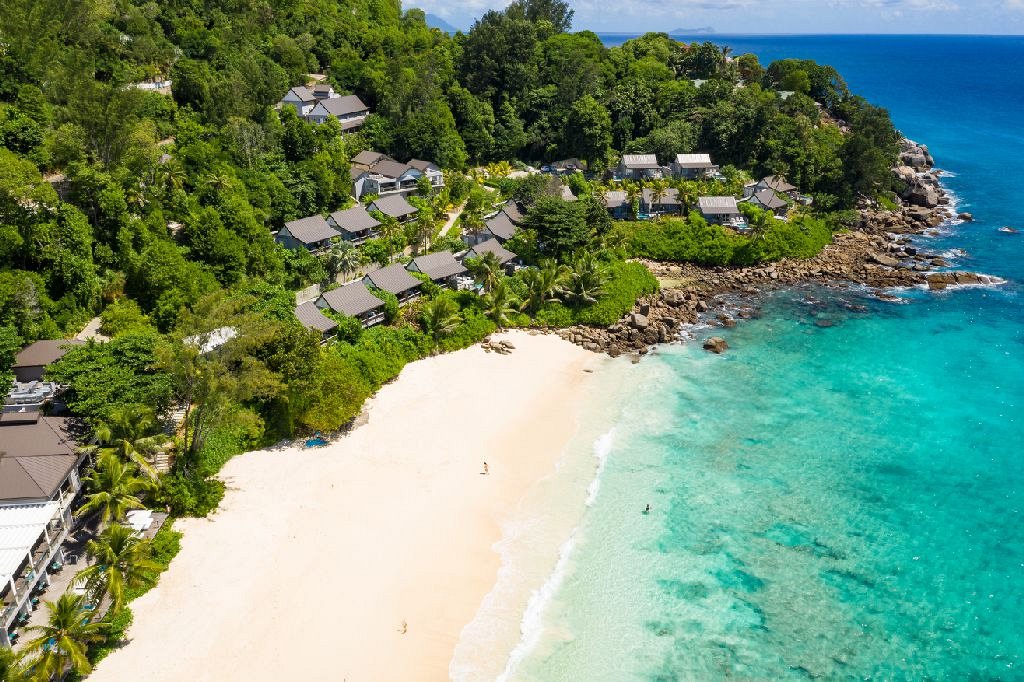 CARANA BEACH HOTEL 4**** CARANA BEACH HOTEL 4****
