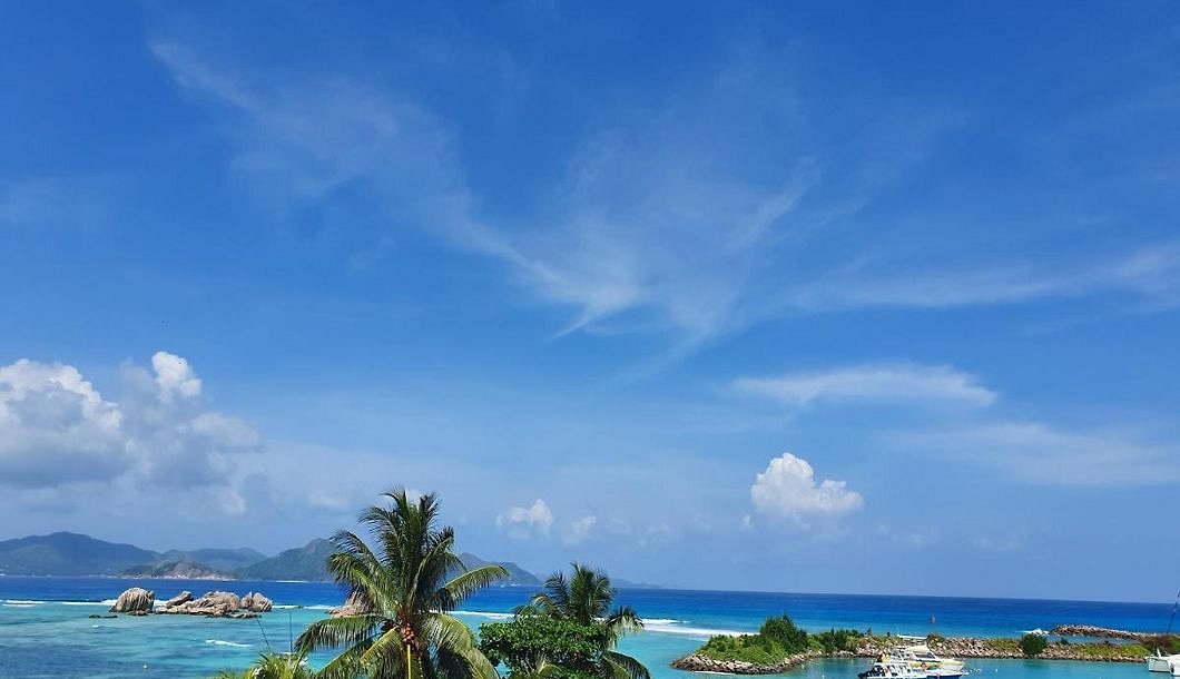 BORD MER LUXURY LUXURY APARTMENTS