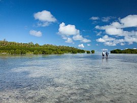 alphonse_experience_island_activities_walk_stfrancois