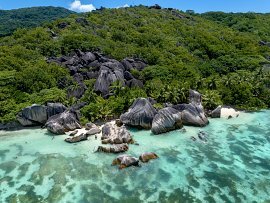 ANSE SOURCE D'ARGENT DRONE VIEW 8