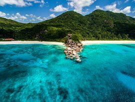 LA DIGUE COASTLINE