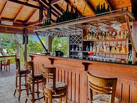 Castaway Bar