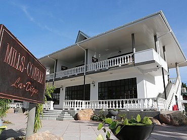 LA DIGUE SELF CATERING