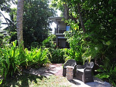 Hotel_Le_Repaire_Hotel_La_Digue_giardino