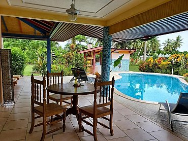 La_Diguoise_Seychelles_pool