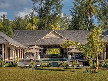 desroches_fourseasons_five_bedroom_residence_villa