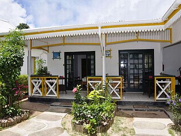 Pension_Michel_guesthouse_entrance