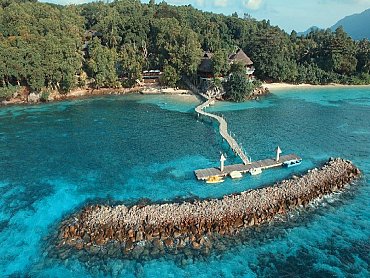 cerf_island_areal_view