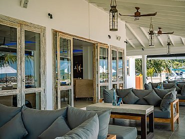 Hilton _Seychelles_Labriz_Resort_bar2
