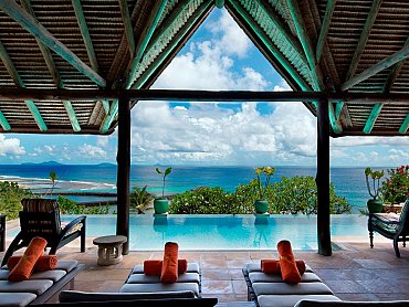 fregate_island_Master_Bedroom_piscina fregate_island_Master_Bedroom_piscina