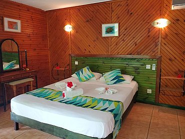 La_Diguoise_double_Bed