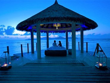 Orangeraie_Romantic_Gazebo