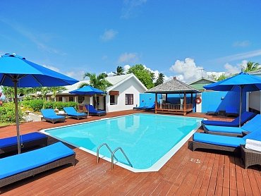 villas_de_mer_pool_Praslin
