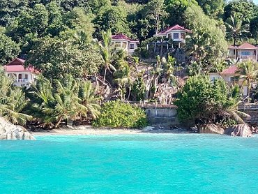 patatran_village_ladigue_spiaggia