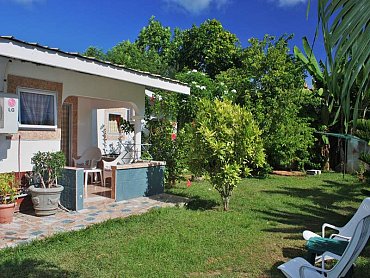 Rising_Sun_Guesthouse_La_Digue