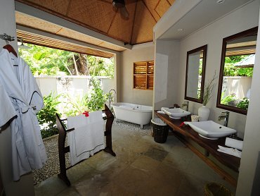 denis_island_beach_cottage_bagno.jpe