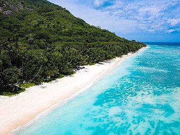 Hilton _Seychelles_Labriz_Resort_spiaggia