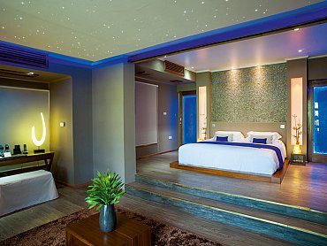 Garden_Suite_bedroom_Orangeraie_La_Digue2