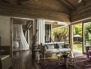 desroches_fourseasons_sunset_beach_suite