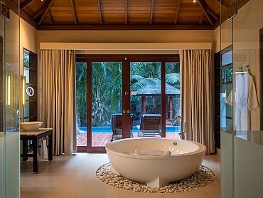 Hilton _Seychelles_Labriz_Resort_Sanctuary_Pool_Villa_bagno