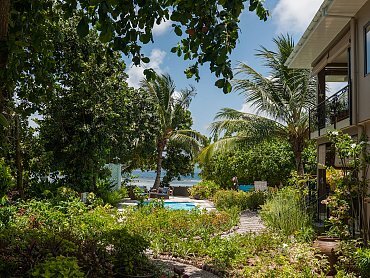 Hotel_Le_Repaire_piscina2