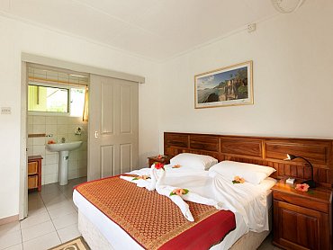 normal_kot_babi_single_room_chalet