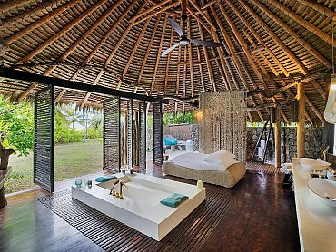 north_island_Beachfront_Villa_Bathroom