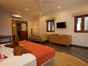 Les_Lauriers_Seychelles_Family