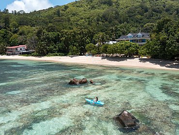 CROWN_BEACH_HOTEL_spiaggia