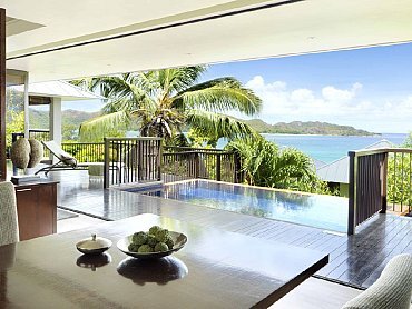 raffles_Ocean_View_Villa_Dinin