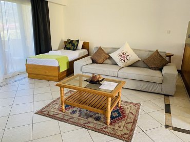 Cosmoledo_1_BRsetup_with_extra_bed