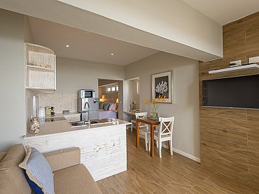 seafront-king__Le_Nautique_Mahè_livinroom