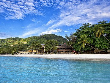Coral_Strand_Smart_Choice_Hotel_Beau_Vallon_Beach