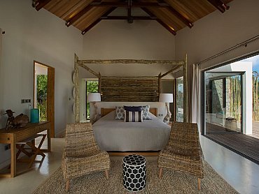 VILLA_DECKENIA_PRASLIN_CAMERA5