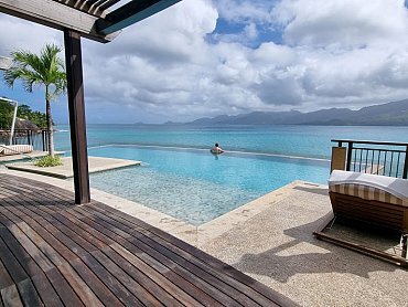 mango_house_mahè_inifinity_pool