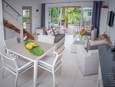 villa_beach_beach_praslin_livin