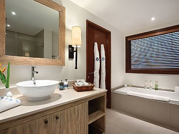 KEMPINSKI_SEYCHELLES_RESORT_bagno_hill_view_suite