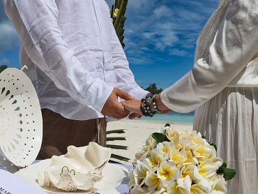 wedding-mahè-viaggidinozze-prenota-lusso-amore-anelli