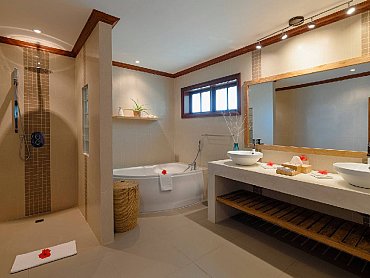 larchipel_praslin_senior_suite_bagno2