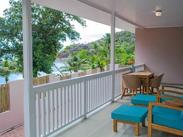 larchipel_praslin_senior_suite_balcone