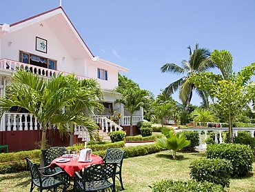 le_relax_mahè_esterno_giardino