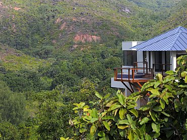 raffles_praslin_Villa_Exterior