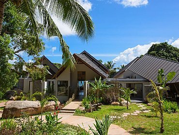 VILLA_DECKENIA_PRASLIN_ESTERNO2