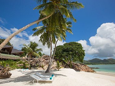 VILLA_DECKENIA_PRASLIN_SPIAGGIA