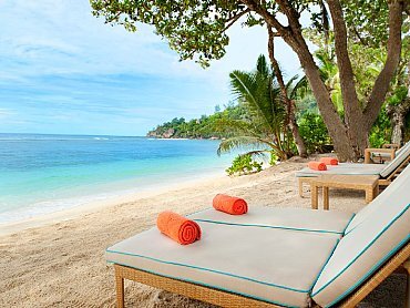 KEMPINSKI_SEYCHELLES_RESORT_spiaggia