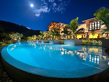 KEMPINSKI_SEYCHELLES_RESORT_piscina
