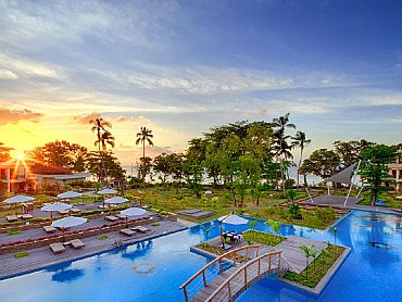 savoy_mahe_piscina2 savoy_mahe_piscina2