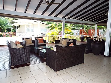 la_roussette_mahe_lounge