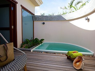 Les_Lauriers_Seychelles_Suitepool