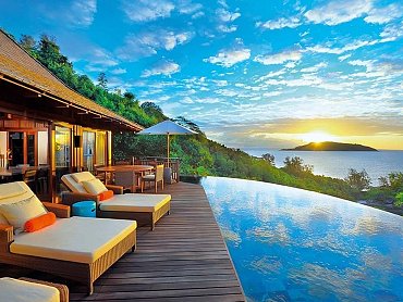costance_ephelia_seychelles_infinity_pool costance_ephelia_seychelles_infinity_pool
